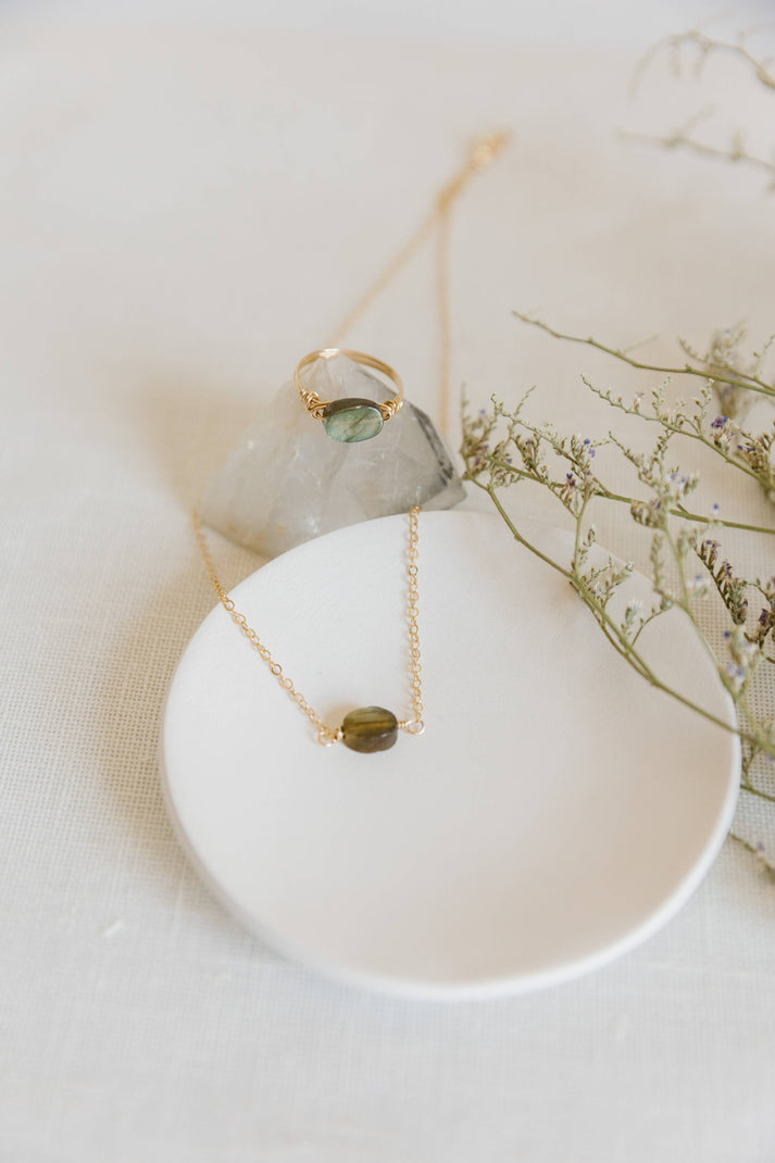 Labradorite crystal eye necklace/ Layering Oval Necklace